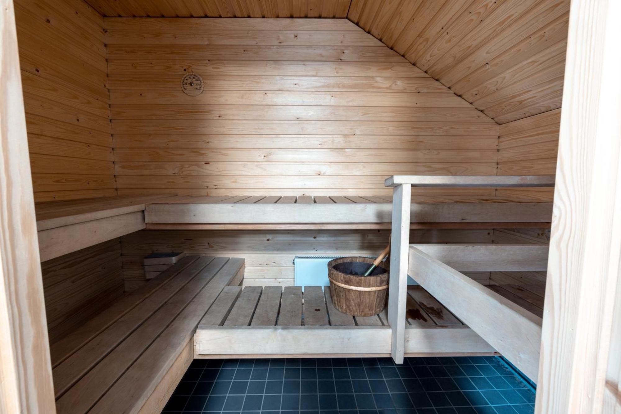 Poista 2ndhomes Deluxe 2br Penthouse With Rooftop Terrace & Sauna In Center Apartment *